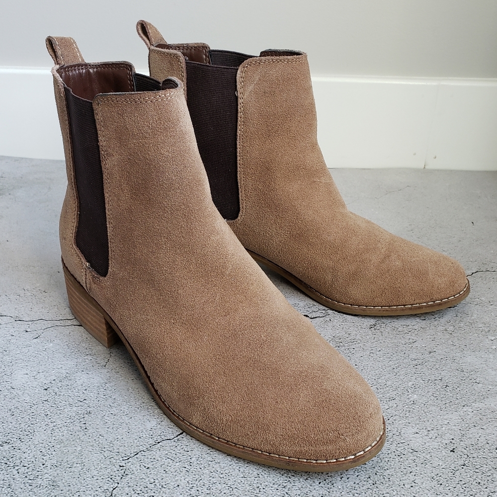 GAP Chelsea Boot in Tobacco – US 7